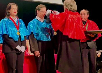 Reconocen en España la trayectoria del artista hermosillense Pablo Aldaco