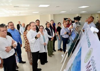 Supervisa gobernador Alfonso Durazo llegada de equipamiento de alta tecnología al nuevo Hospital Universitario del IMSS
