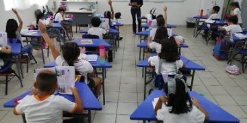 Gobierno de Sonora modifica horarios escolares por bajas temperaturas