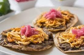 Panuchos yucatecos 