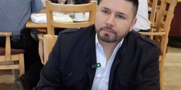 Senador Iván Jaimes alerta sobre crisis en seguros médicos y propone reformas fiscales