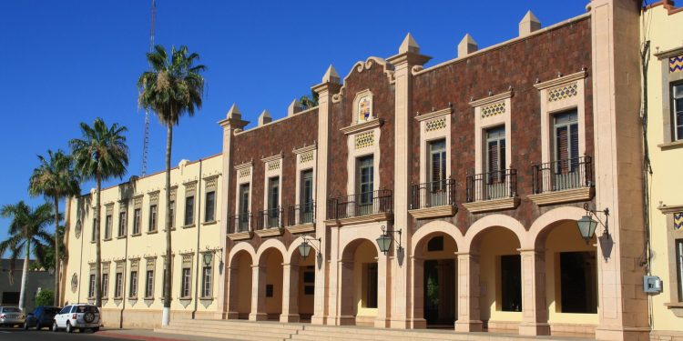 Universidad de Sonora cumple resolución judicial en asignación de plazas al SIUS