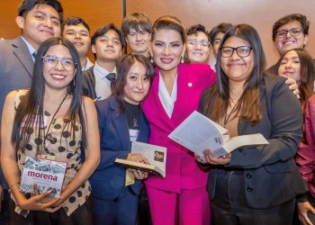 Juventudes al centro: impulsan agenda legislativa y regulación digital para nuevas generaciones