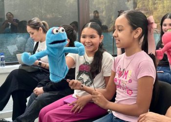 Impulsan conciencia ambiental en jóvenes con taller creativo sobre el cuidado del agua