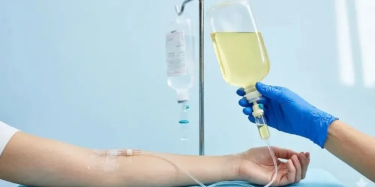 Investigan sueros contaminados tras muertes en Hermosillo