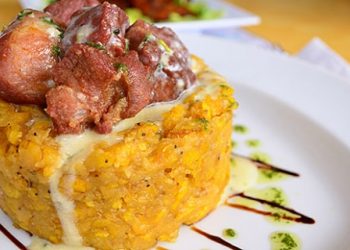 Mofongo puertorriqueño tradicional