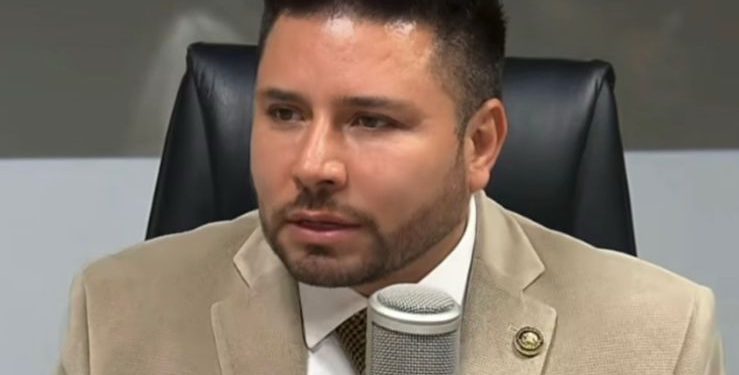 Senador plantea posponer a 2028 la elección judicial y dar a la UNAM evaluación de aspirantes