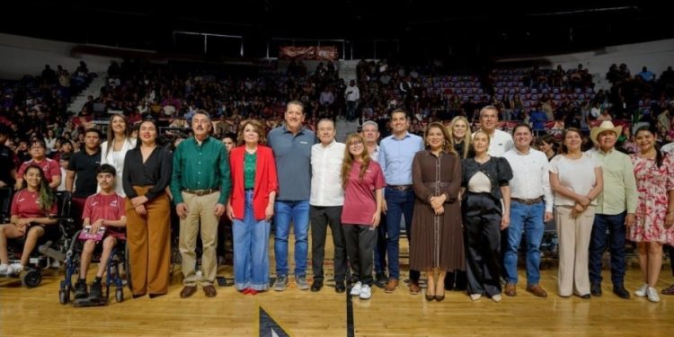 657 becas deportivas a atletas y entrenadores sonorenses, entrega Alfonso Durazo