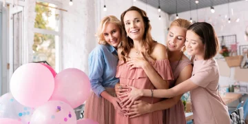 Psicóloga llama a visibilizar la carga emocional que enfrentan las mamás