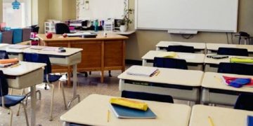 Cuestionan improvisación en posible recorte al calendario escolar por calor y Mundial