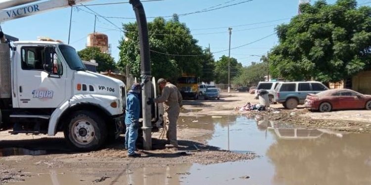 Norberto Barraza plantea atender agua, drenaje y servicios públicos en Hermosillo