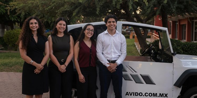 “AVIDO”, el auto eléctrico creado por estudiantes del ITH que busca llegar a las familias mexicanas