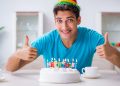 Cumpleaños feliz… el origen de festejo, el pastel y las velitas