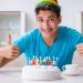 Cumpleaños feliz… el origen de festejo, el pastel y las velitas