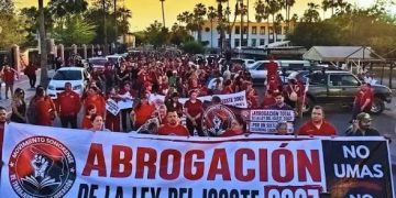 Manifestaciones de trabajadores y maestros continúan en Hermosillo; anuncian nuevas protestas para junio