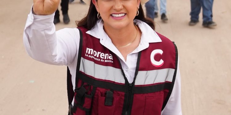 Celida López recorre San Luis Río Colorado y refrenda compromiso con la 4T