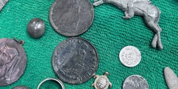 Detectores de metal rescatan fragmentos de la historia de Sonora bajo tierra