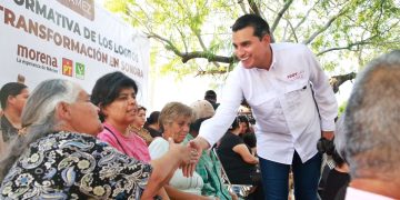 Froylán Gámez lleva su recorrido a colonias de Hermosillo y escucha necesidades vecinales