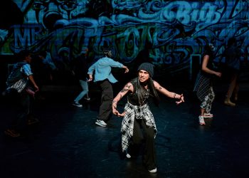 A unos días de su estreno en Broadway, “Monarch” lleva una poderosa historia migrante de Sonora a Nueva York