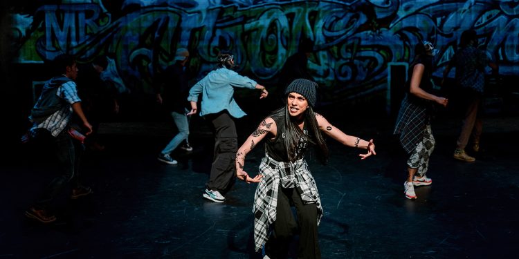 A unos días de su estreno en Broadway, “Monarch” lleva una poderosa historia migrante de Sonora a Nueva York