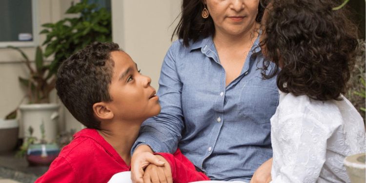 Criar con respeto: la guía esencial para padres que quieren formar hogares unidos y felices