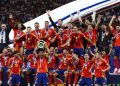 España levanta la Copa