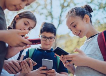 Del celular a la rutina: el reto de desconectarse antes del regreso a clases