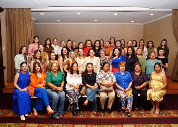 Celida López llama a mujeres de Hermosillo a fortalecer su participación en la transformación