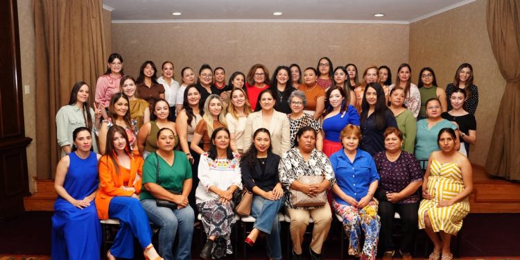 Celida López llama a mujeres de Hermosillo a fortalecer su participación en la transformación