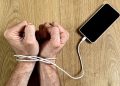 Cinco minutos sin celular pueden cambiar cómo empieza tu día