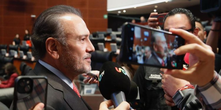 Pide Beltrones a Cancillería dejar claro que en México no se protege a políticos ligados al narco