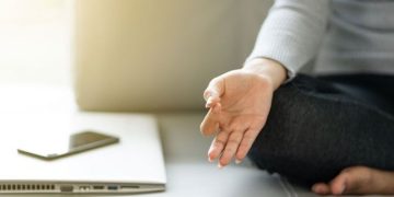 Del celular al silencio: por qué cada vez más personas buscan desconectarse de las redes