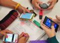 Regulación de celulares en escuelas genera dudas sobre su aplicación