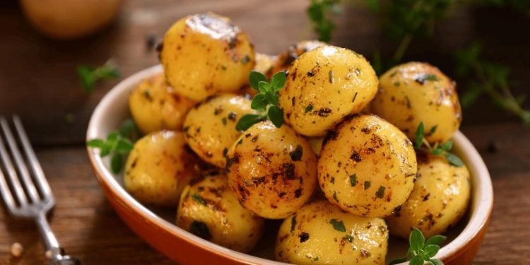 Papas sazonadas con limón