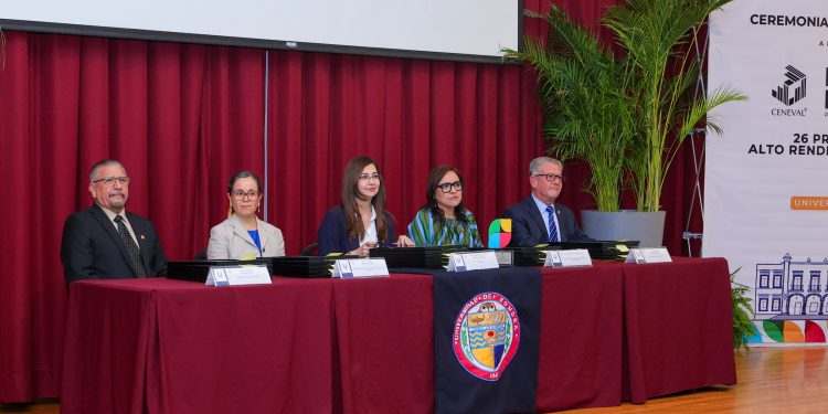 Odontología y Enfermería sobresalen en evaluación nacional de la Unison