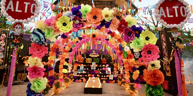 ¡Catrinas, catrines y hasta perritos! Hermosillo alista su marcha de Día de Muertos