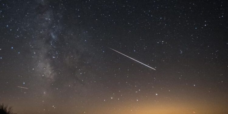 ¡Voltea al cielo! 🌠
