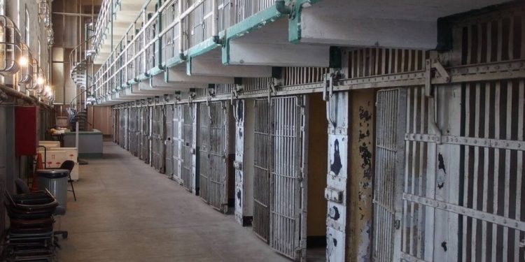 En Sonora seis de cada diez presos no tienen sentencia, ¿falta otra cárcel o más justicia?
